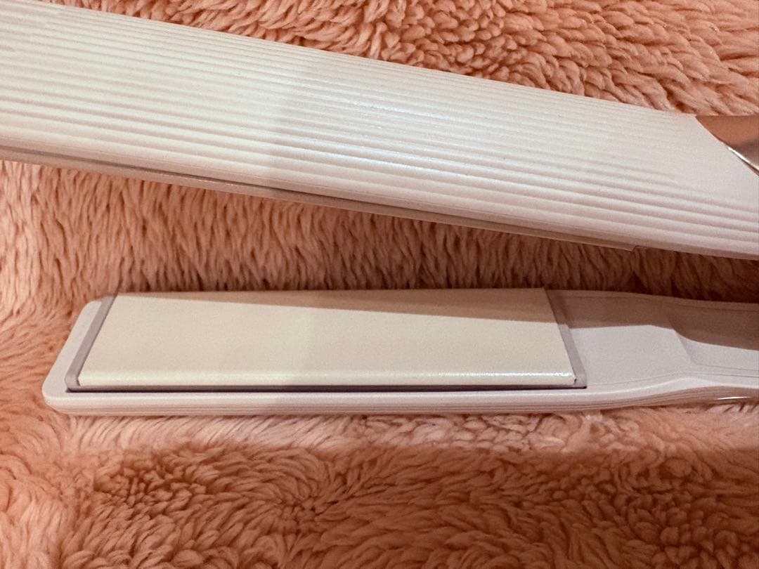 正規品 ReFa ストレートアイロン プロ　アイボリー　RE-AT-20A