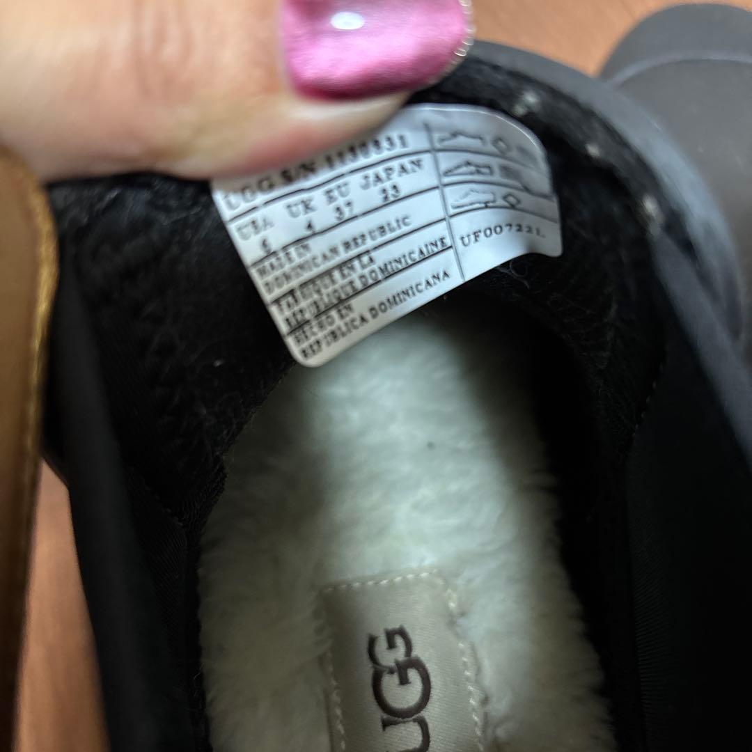 新品UGG ブラック ショートブーツ 雨天用　起毛取り外し可能！ インヒール