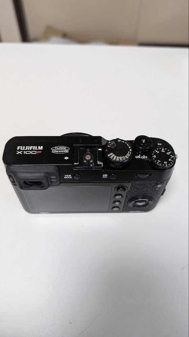 【要修理だけどおまけ多数！】FUJIFILM　X100F