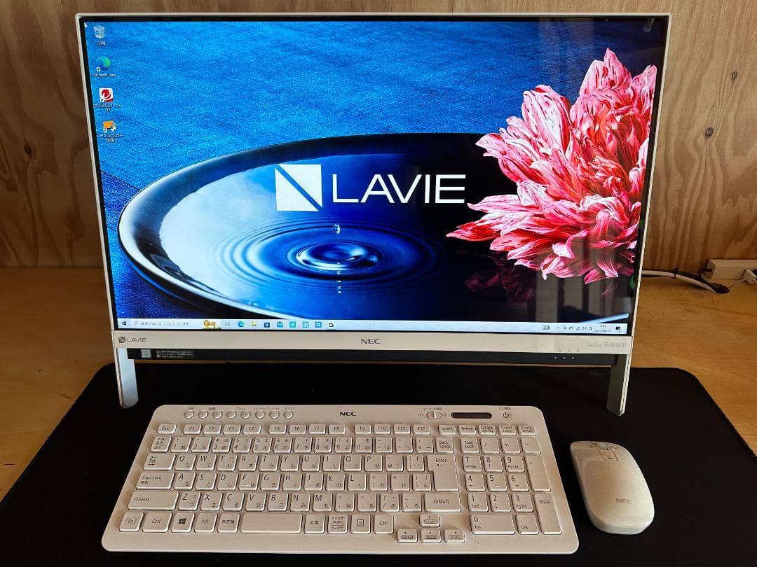 【NEC】Windows10　ディスクトップ　パソコン　LAVIE