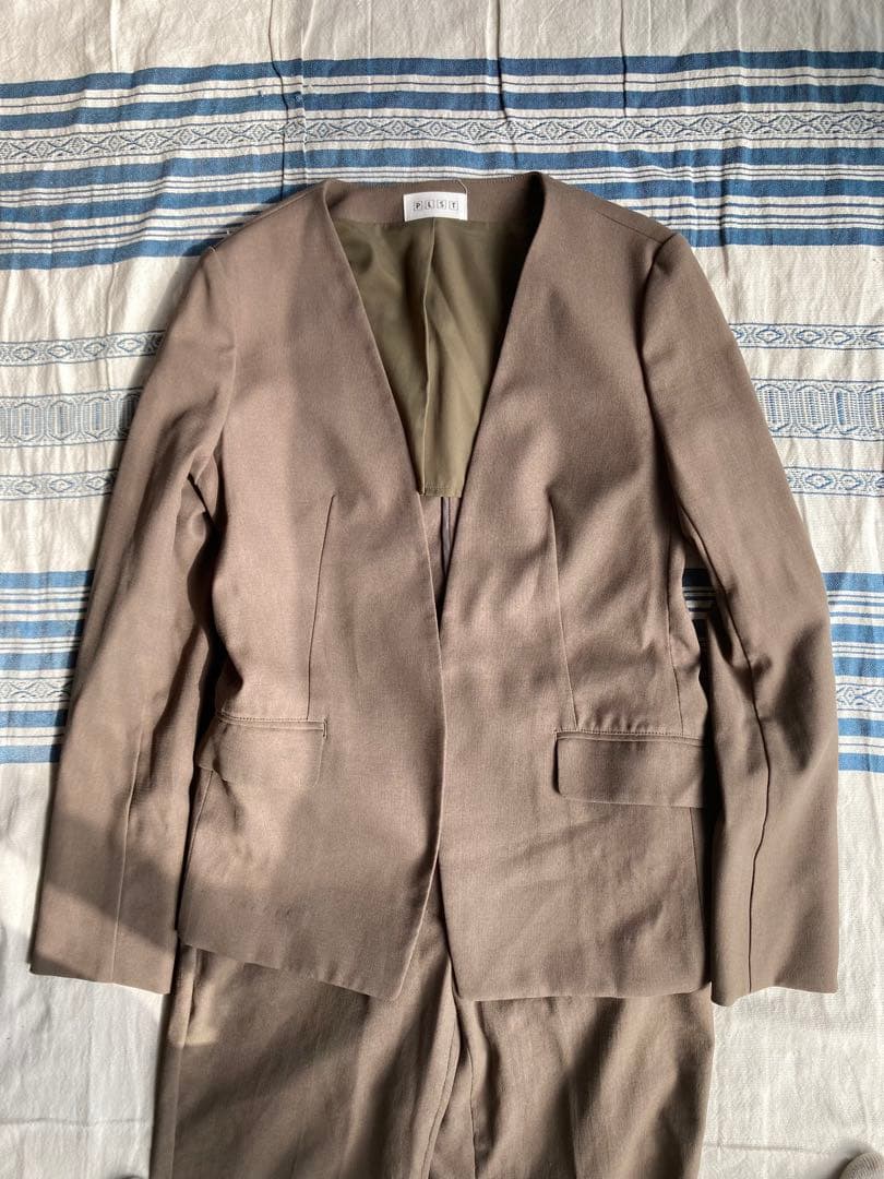 PLST リネンブレンド　カラーレスジャケット＆スティックパンツ