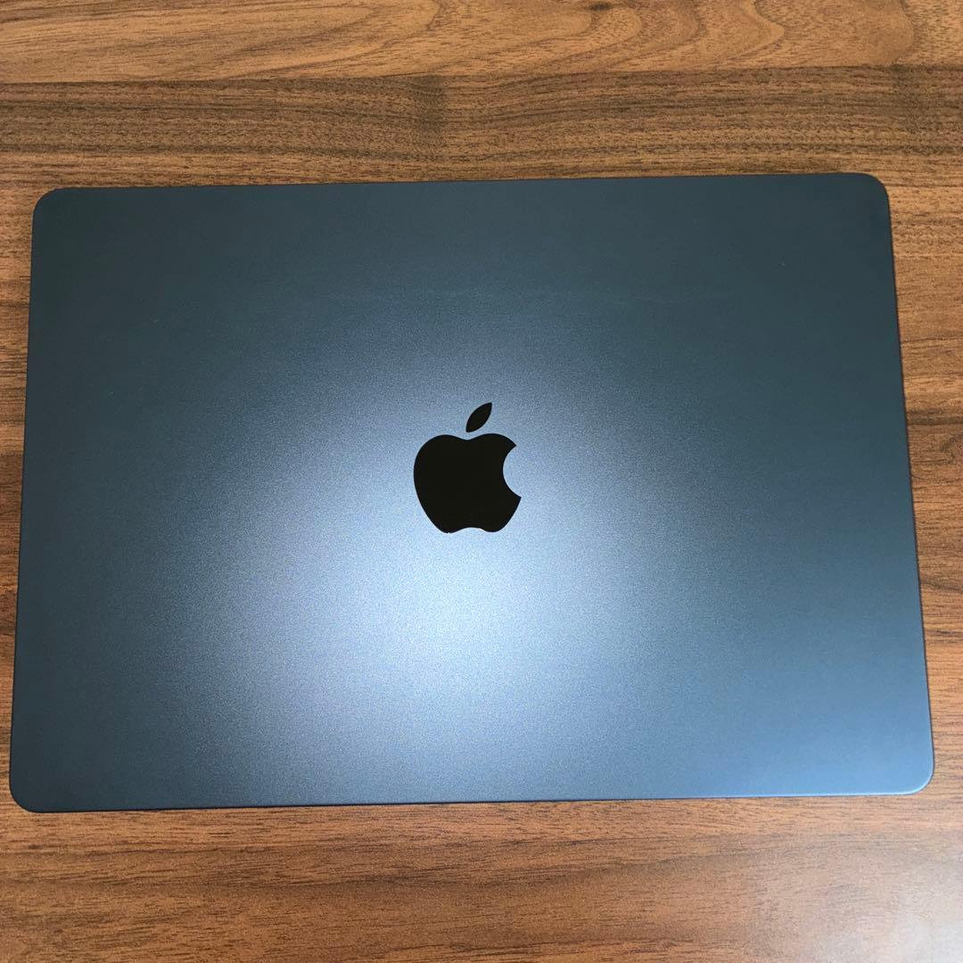 美品 MacBookAir M2 13インチ ミッドナイト16GBメモリ
