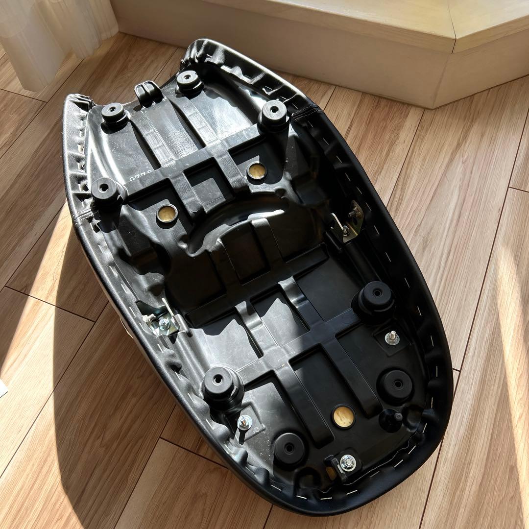 Ｚ900RS純正ハイシート