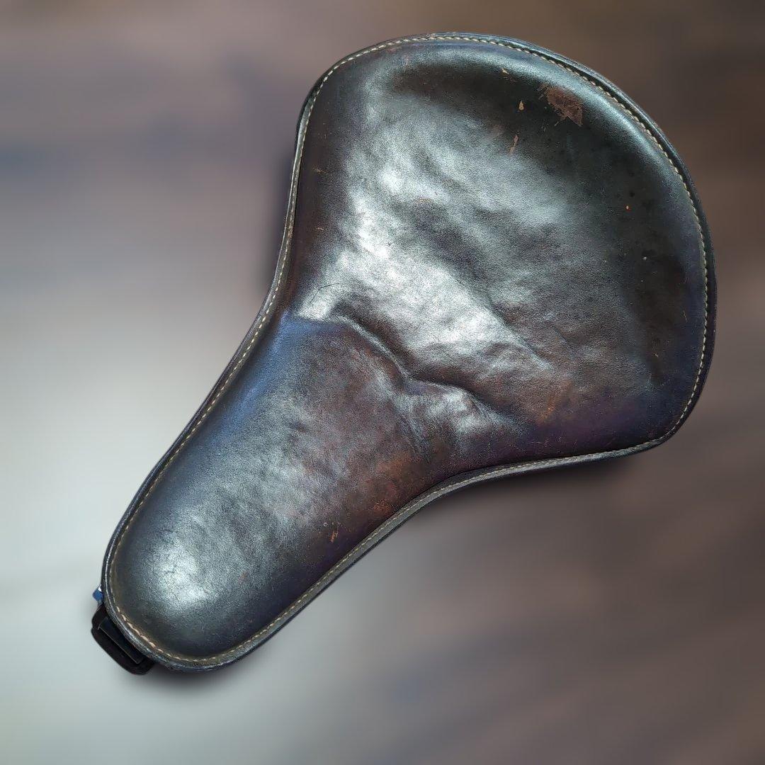 ハーレーダビッドソン　バイクシート レザー ブラウン サドルシート