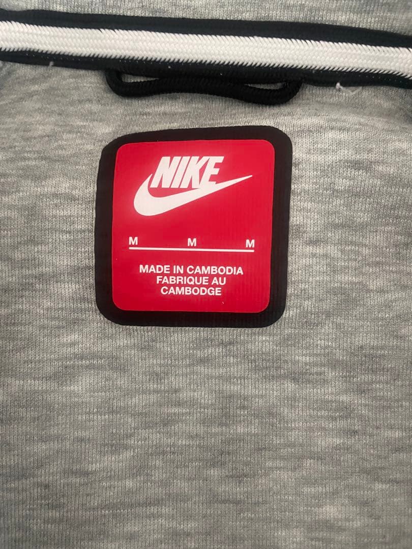 Nike テックフリース フルジップ フード付きパーカー M グレー