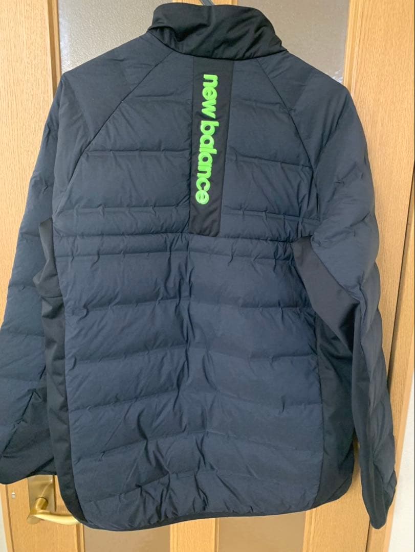 【値下します。】New Balance ダウンジャケット ブラック/グリーン