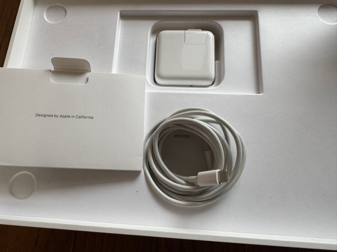 MacBook本体 MacBook Air 2020 i5 8GB 512GB