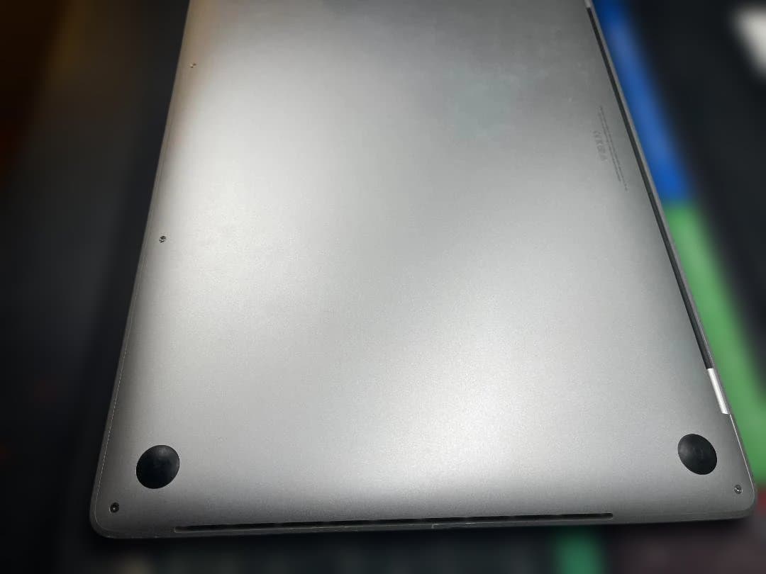 MacBook Pro 2019 32GB 2TB SSD シルバー