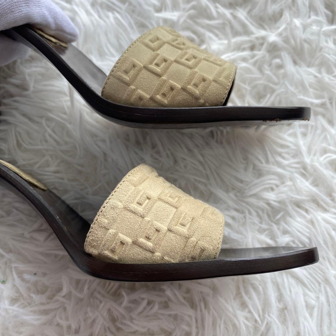 希少　【GUCCI】グッチ　ミュール　サンダル　ヒール　ベージュ　6B 金具