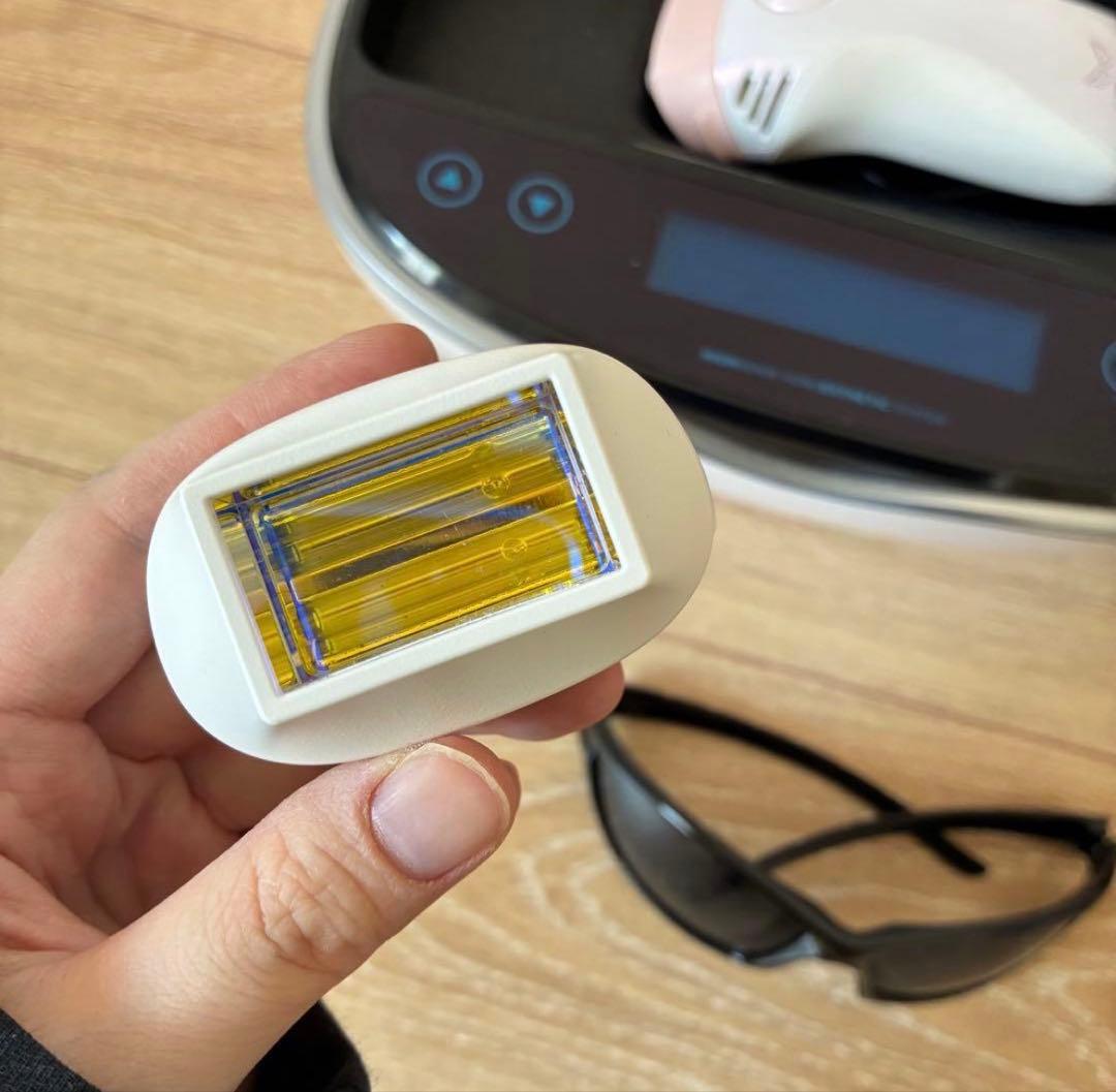 【週末限定価格！】ほぼ新品 ケノン脱毛器 残量199,259発 サングラス付