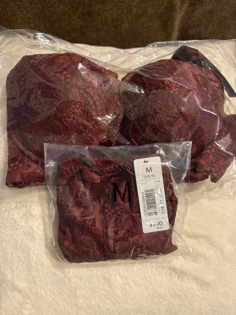 aimerfeel 脇高ブラ＆ショーツセット D65