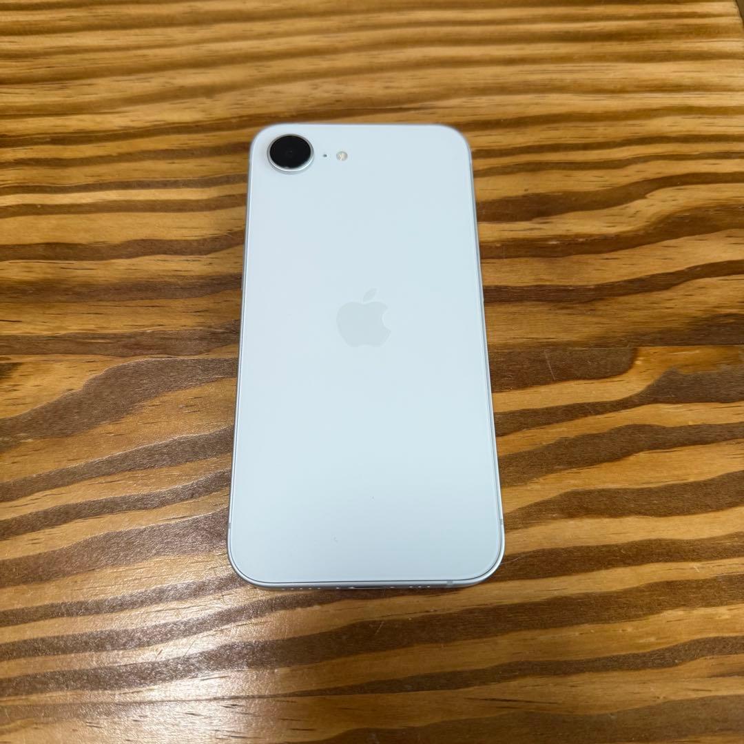 [ほぼ未使用] iPhone16e ホワイト 128GB