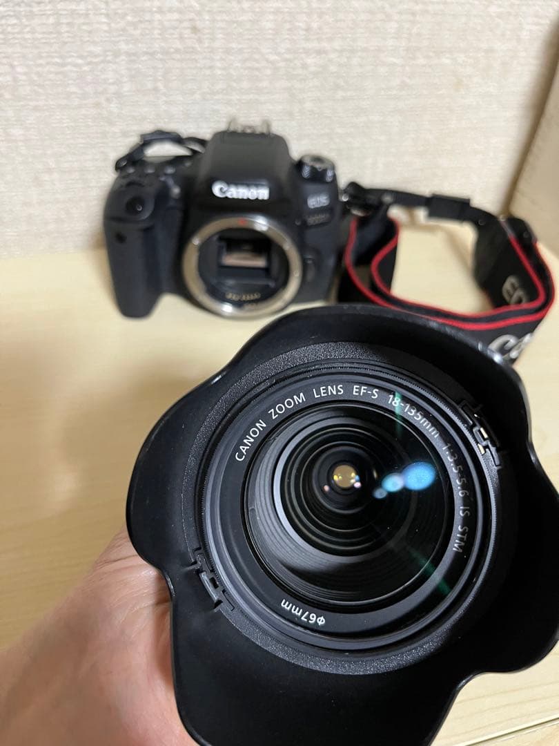 Canon eos 9000D 手ぶれ補正レンズ18-135mmストロボセット