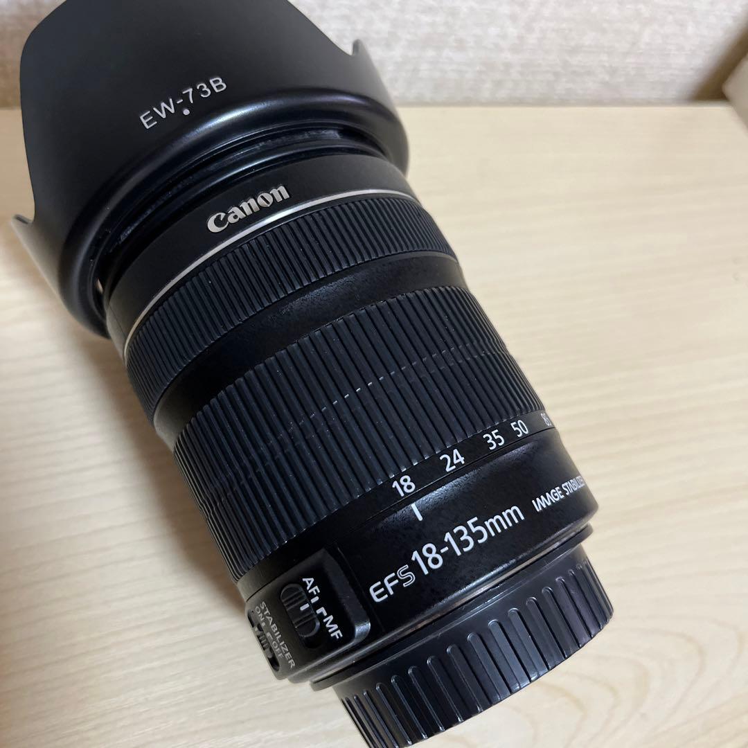 Canon eos 9000D 手ぶれ補正レンズ18-135mmストロボセット