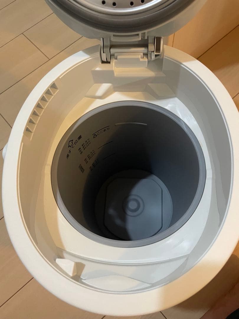 【未使用】ZOJIRUSHI スチーム式加湿器 EE-DE50-WA2024年製