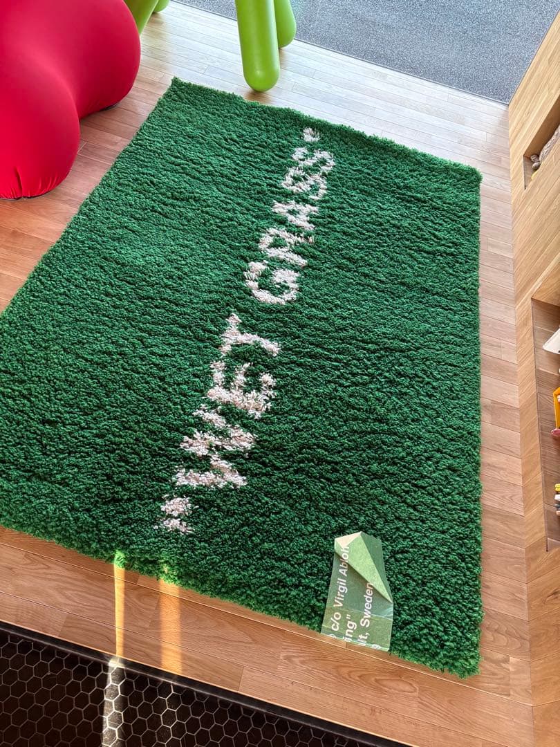WET GRASS ラグ Virgil Abloh デザイン　IKEA
