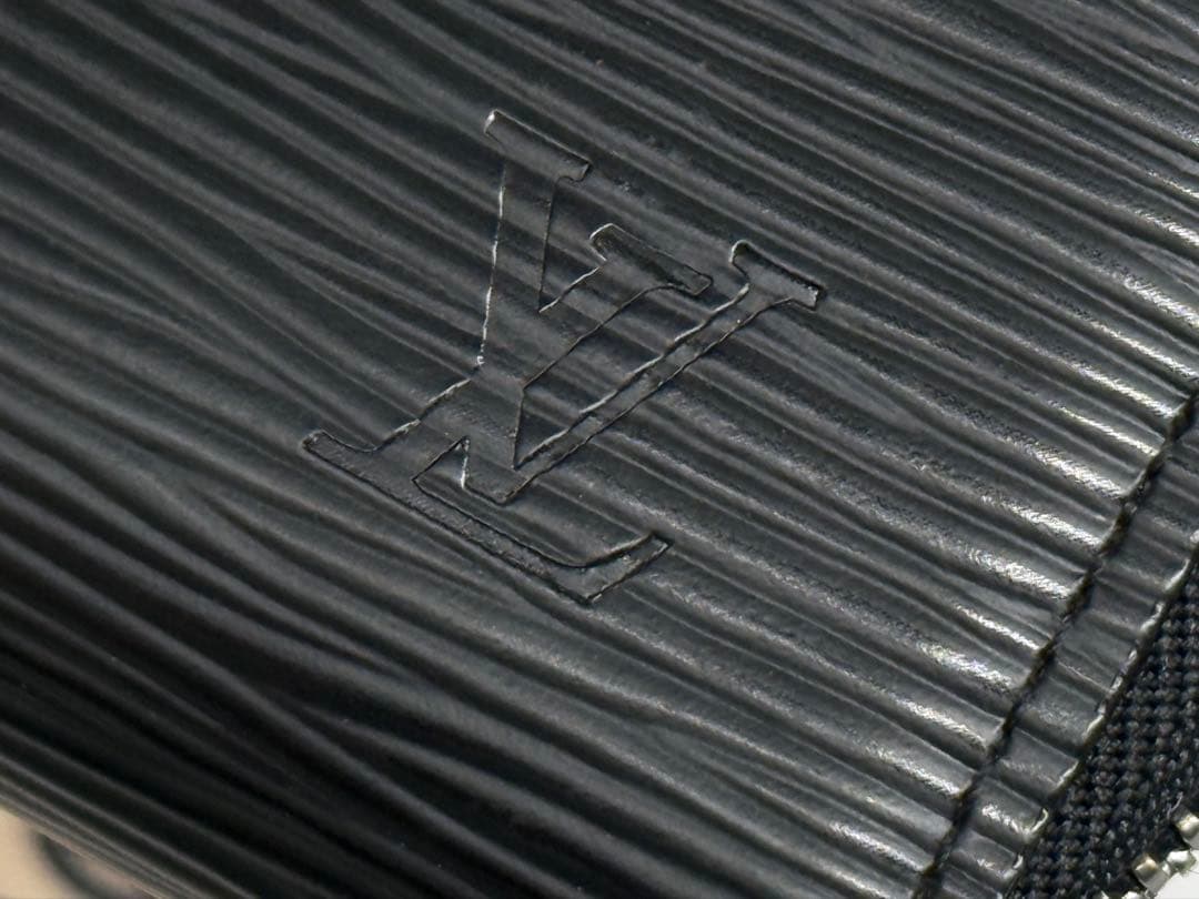 極美品！ルイヴィトン　エピ　ジッピーオーガナイザー　ブラック