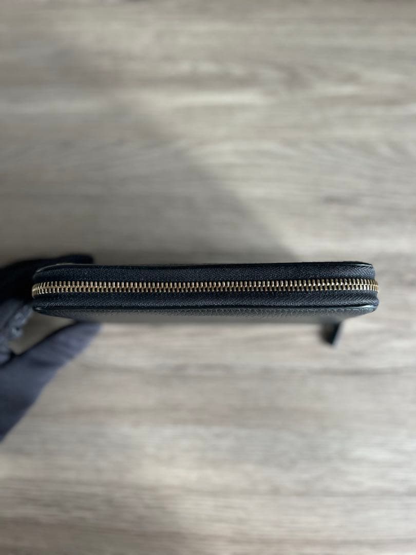 カラマ　【極美品】グッチ インターロッキング 長財布 ラウンドジップ 黒