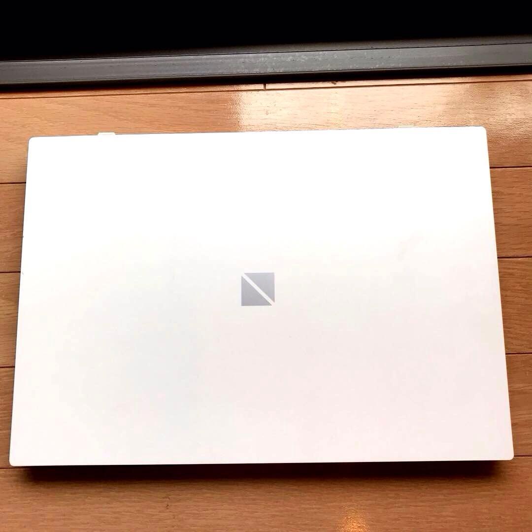 美品NECLaVie N1535/GAW【2023年製モデル】