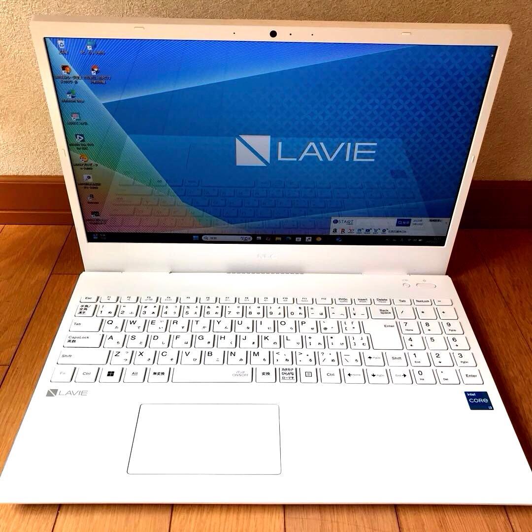 美品NECLaVie N1535/GAW【2023年製モデル】