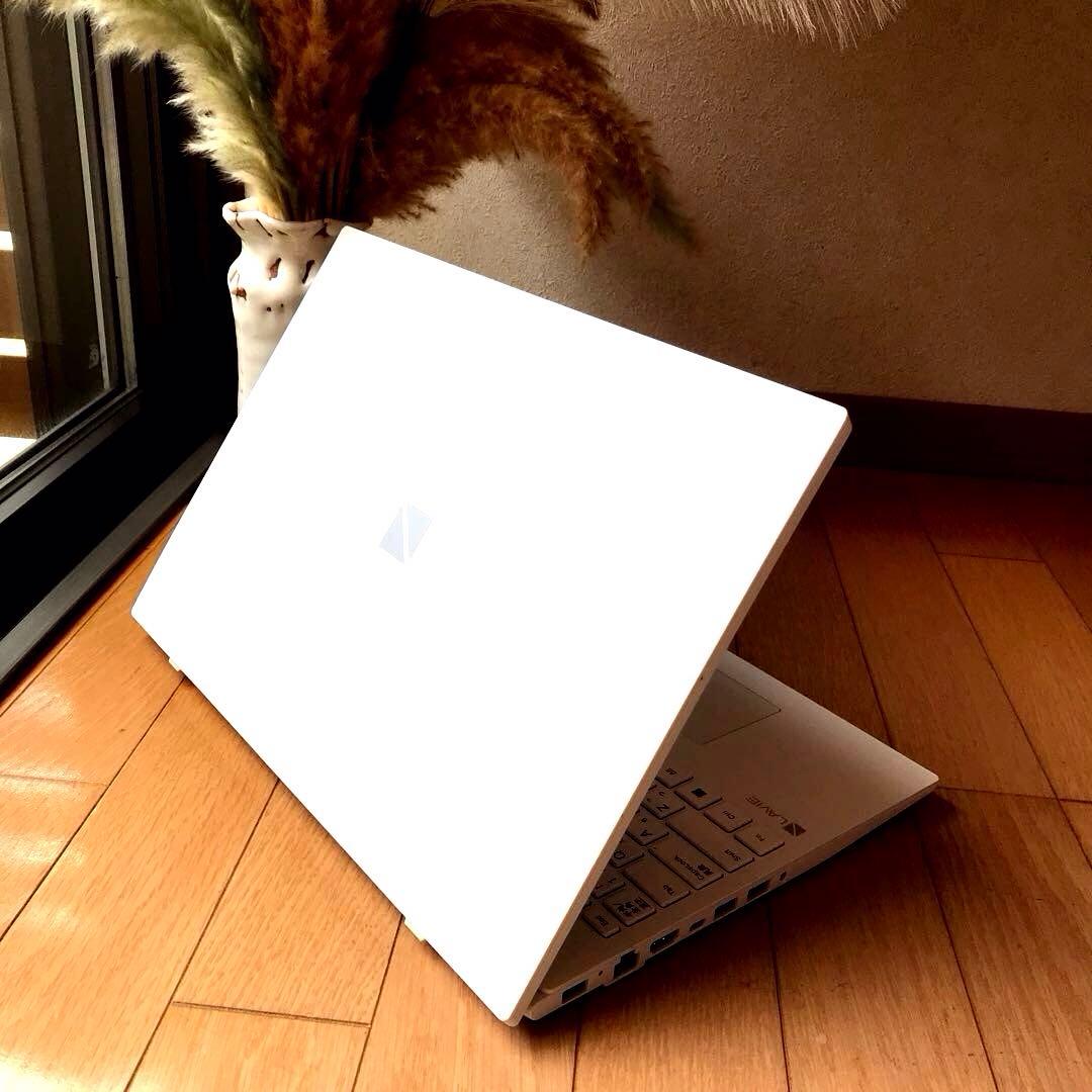 美品NECLaVie N1535/GAW【2023年製モデル】