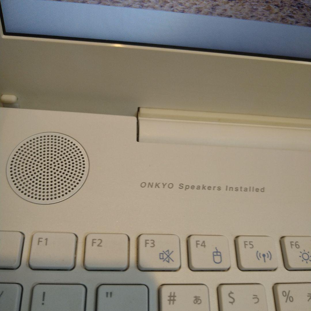 Fujitsu 白いノートPC Core i7 15.6㌅　テンキー 美品