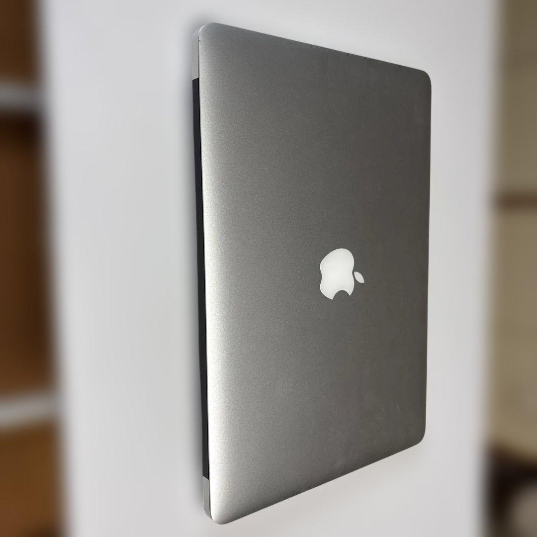 【値下げ】MacBook本体 シルバー 充電器付き