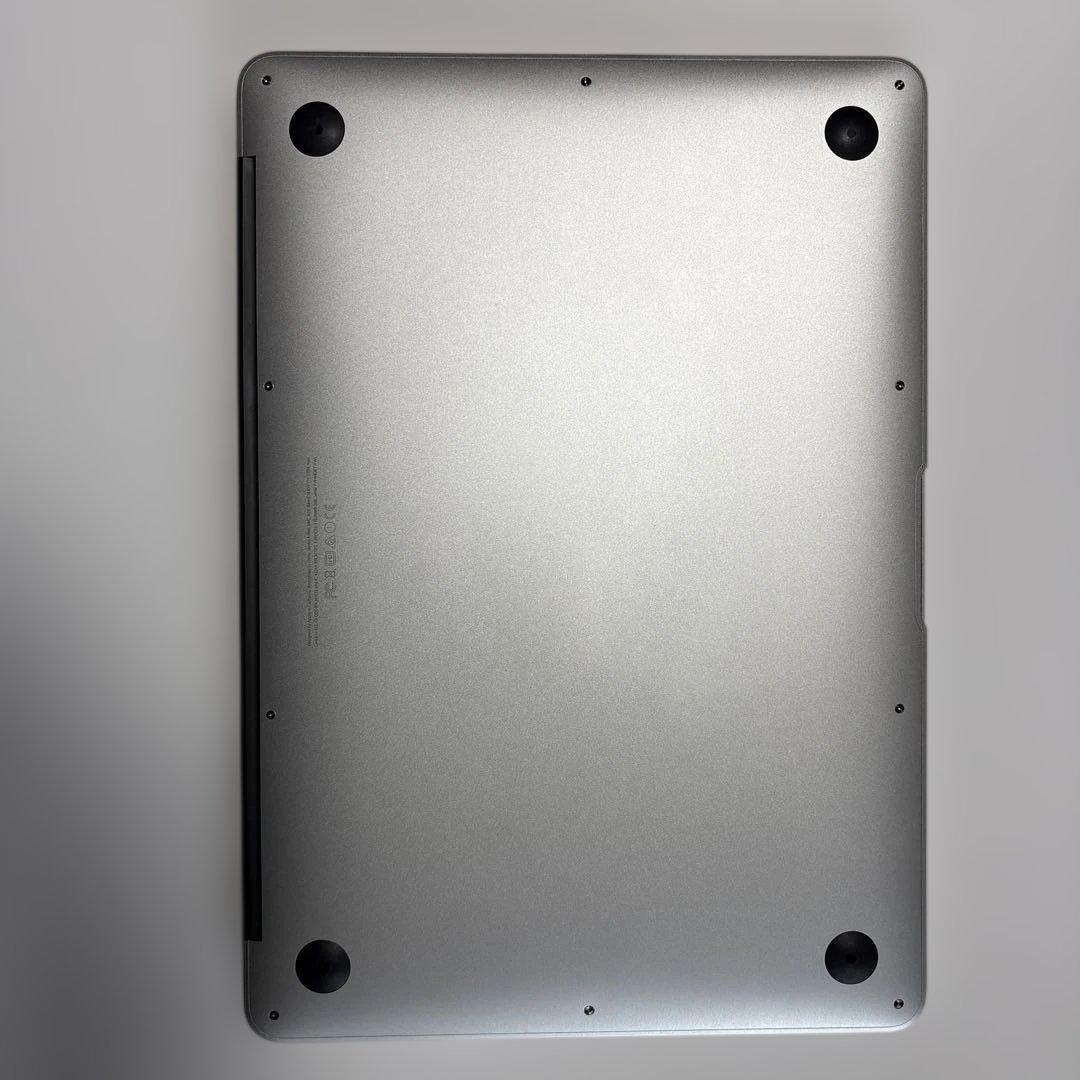 【値下げ】MacBook本体 シルバー 充電器付き