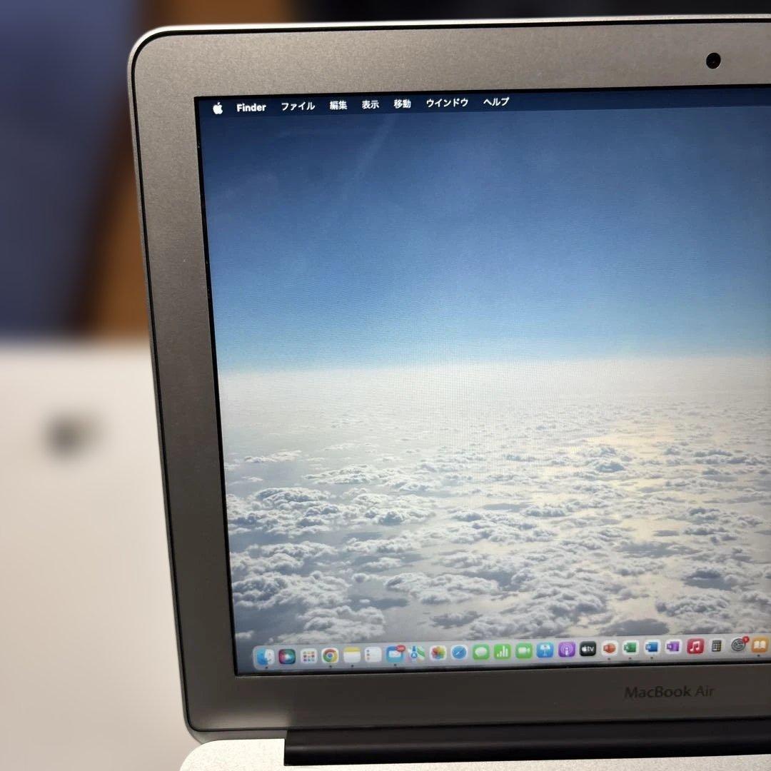 【値下げ】MacBook本体 シルバー 充電器付き