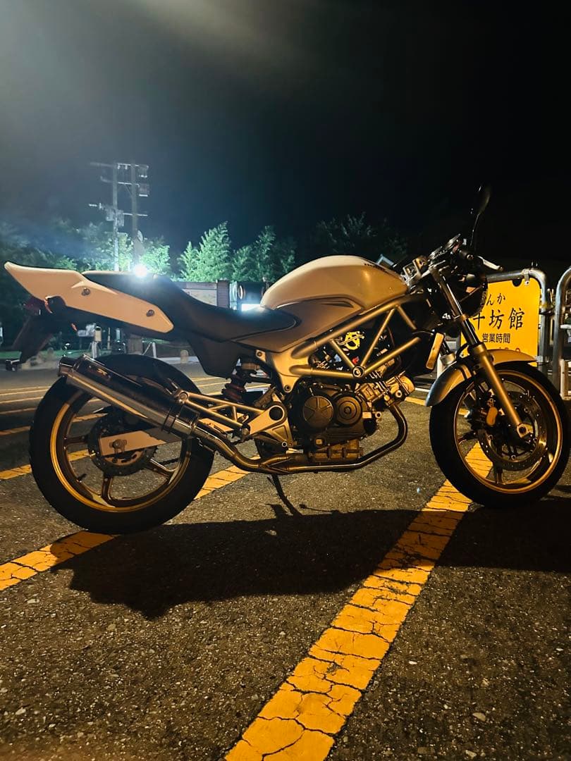vtr250fi用　テールカウル