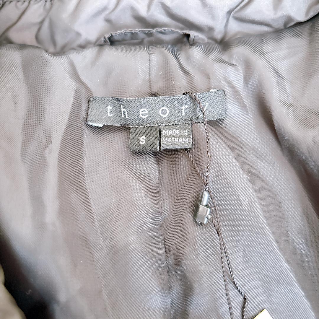 【新品タグ付】Theory ダブルブレストダウンコート S 黒 ウエストシェイプ