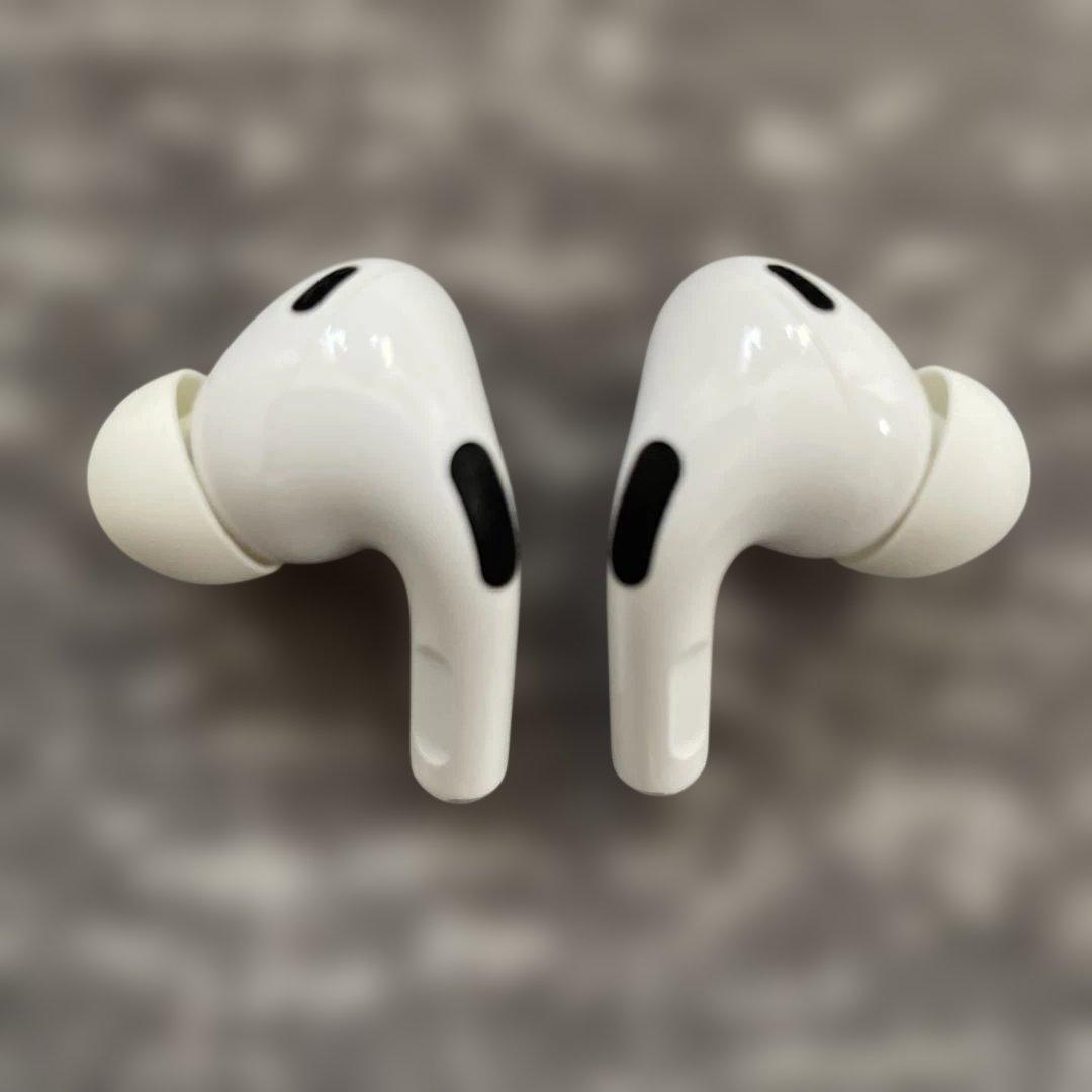 Apple AirPods Pro 2 USB-C充電【右耳ジャンク】