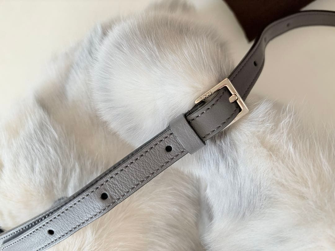 未使用級 TODsトッズ　ハンドバッグ　リアルファー2WAYバッグ　ショルダー付