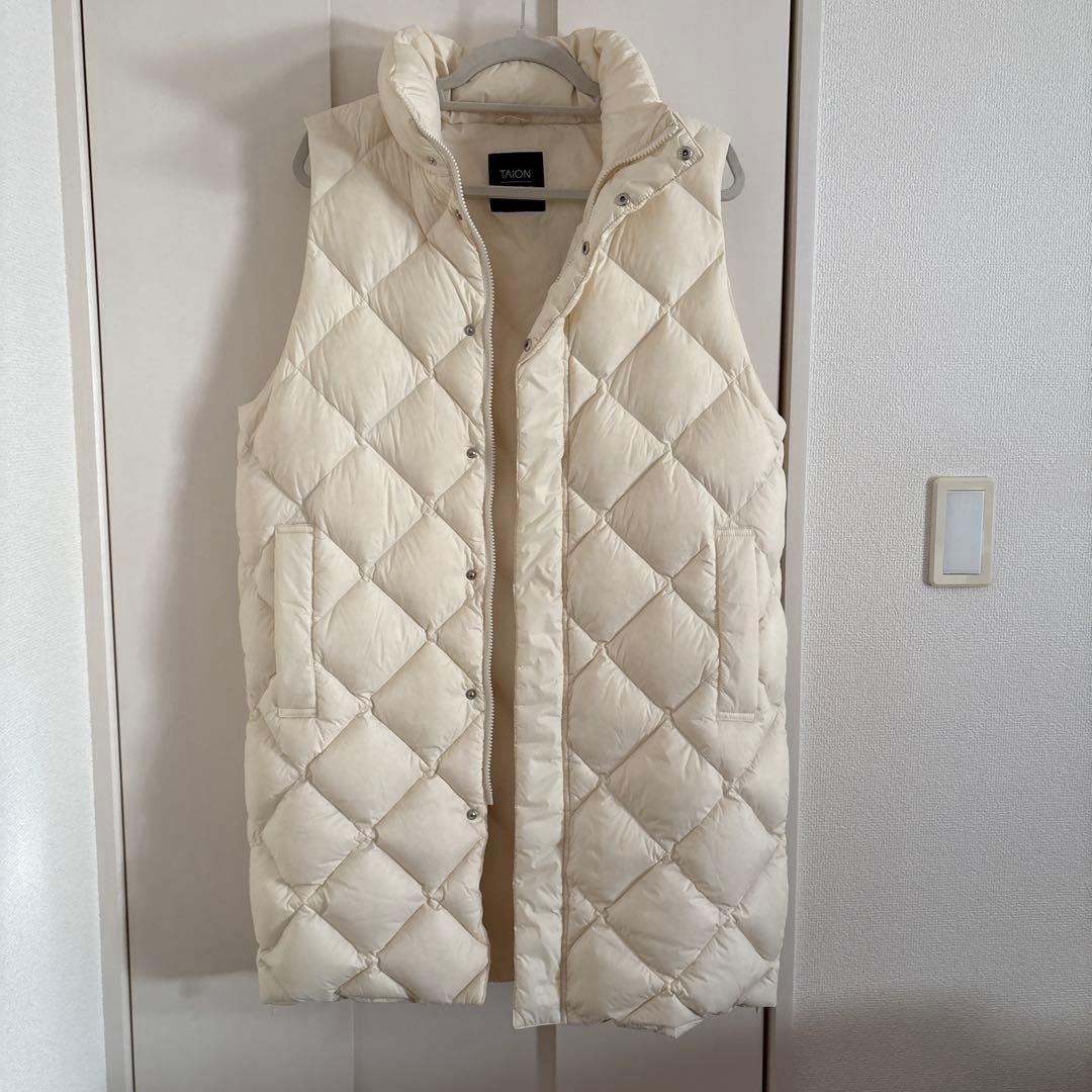 TAION NOLLY's 別注ダイヤキルト　ダウンジレ　オフホワイト