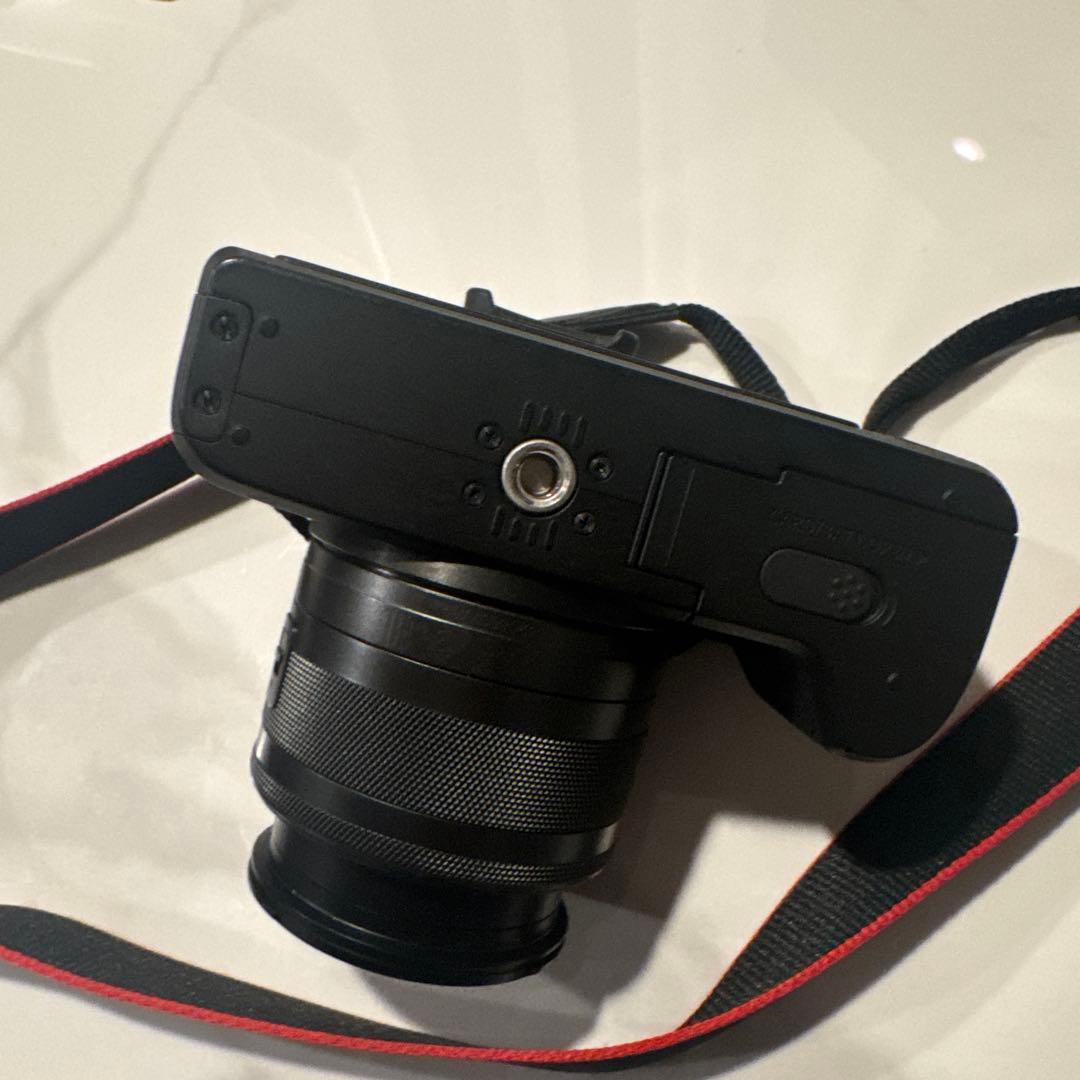 Canon EOS M ミラーレスカメラ EF-M 15-45mm