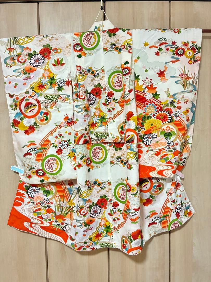 7歳　七五三用 白地に華やかな古典柄着物セット