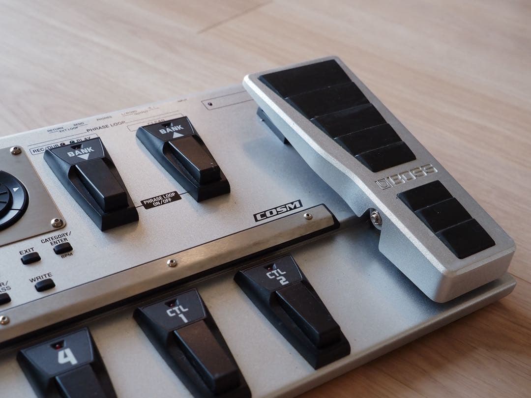 【年末年始価格】BOSS GT-10 マルチエフェクター／アンプシミュレーター