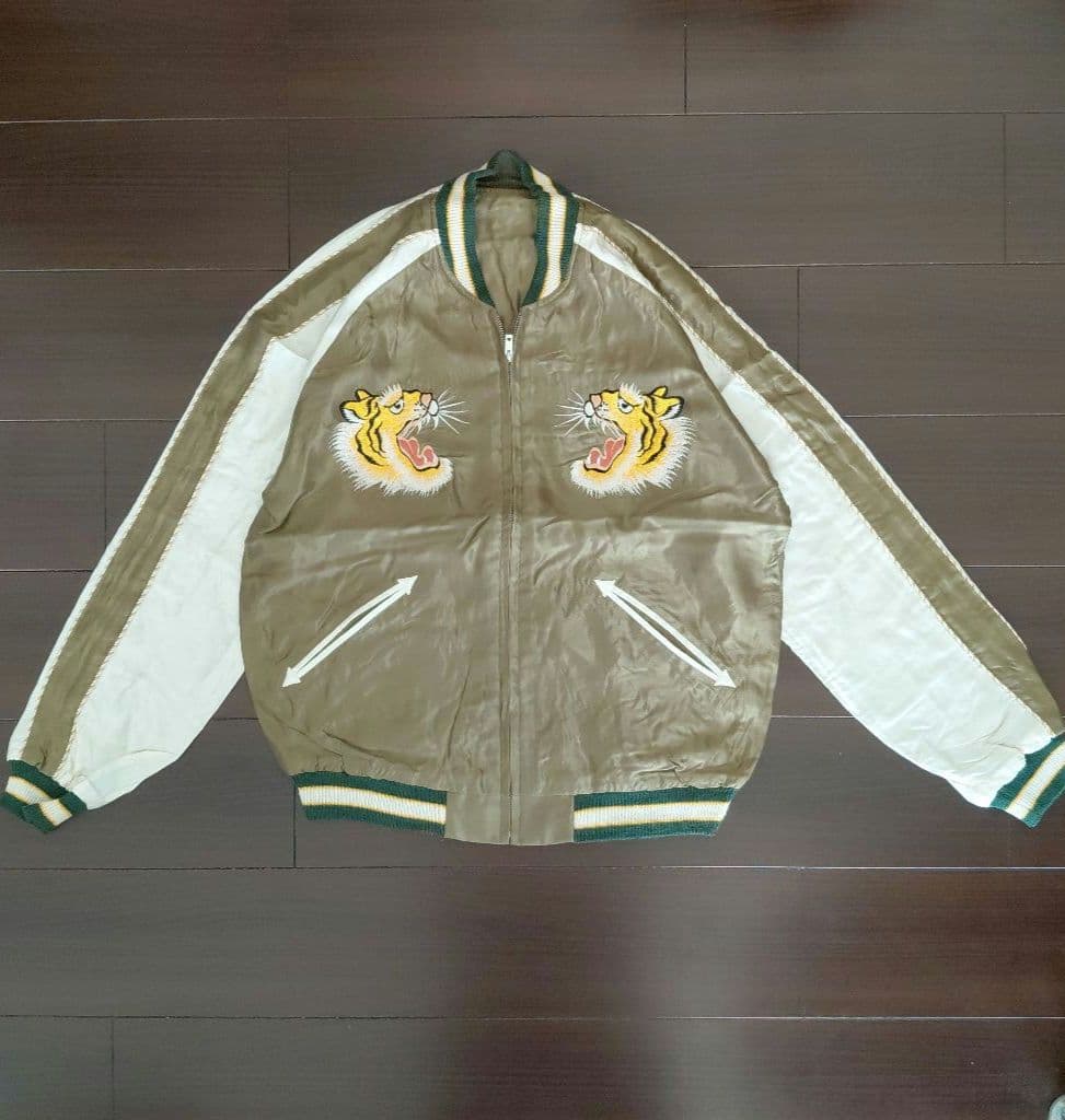 美品　BEAMS別注　東洋エンタープライズ　リバーシブル　虎刺繍　スカジャン