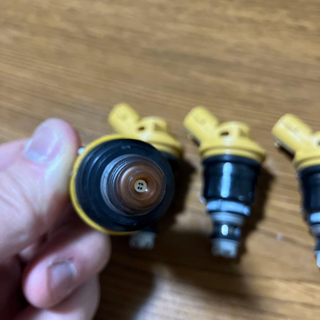 GF-GC8用インジェクター 新品3ヶ 中古1ヶ