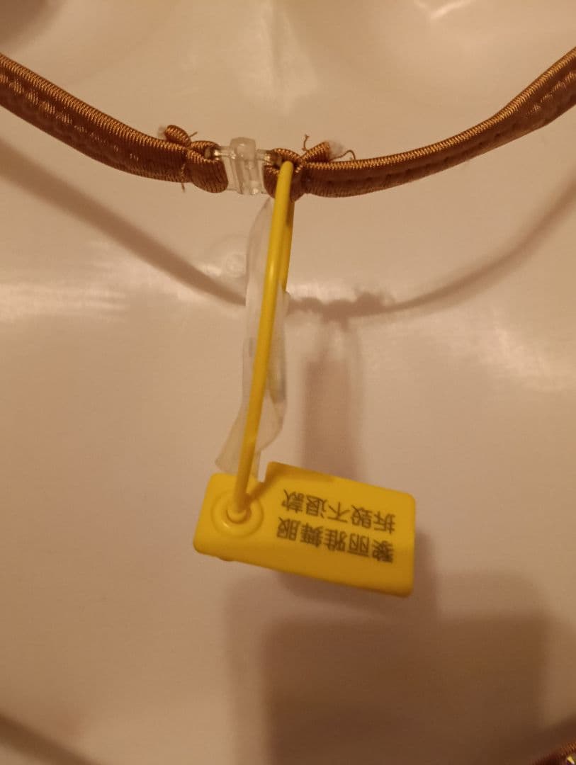 大胆なカットが美しくセクシー　白のルンバドレス　ラテン　社交ダンス　ベリーダンス