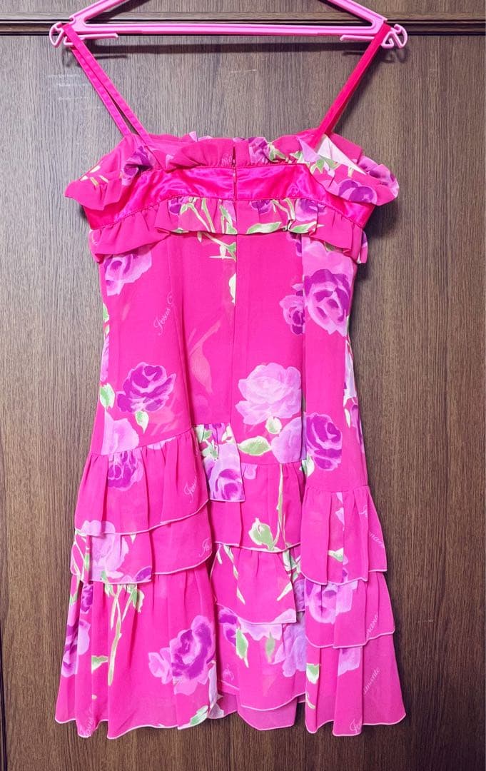 ジーザスディアマンテ　プレミアムローズ柄　膝丈ワンピース　ピンク