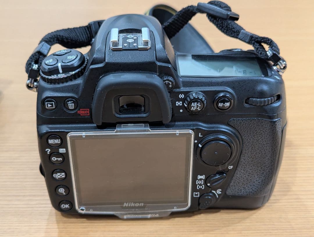 Nikon D300 デジタル一眼レフ バッテリーグリップ付き