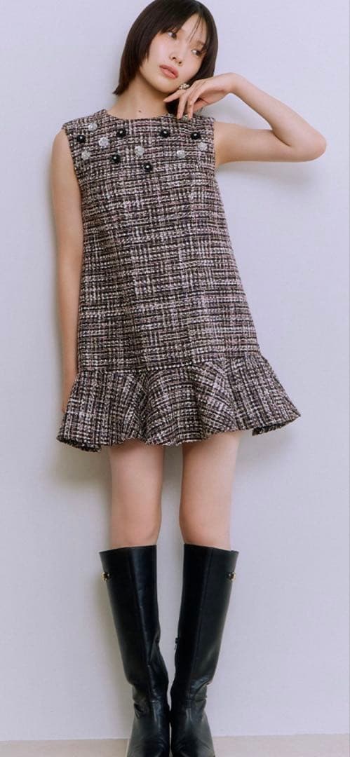 新作新品タグ付き　リリーブラウン♡ ツイードビジューAラインミニワンピース