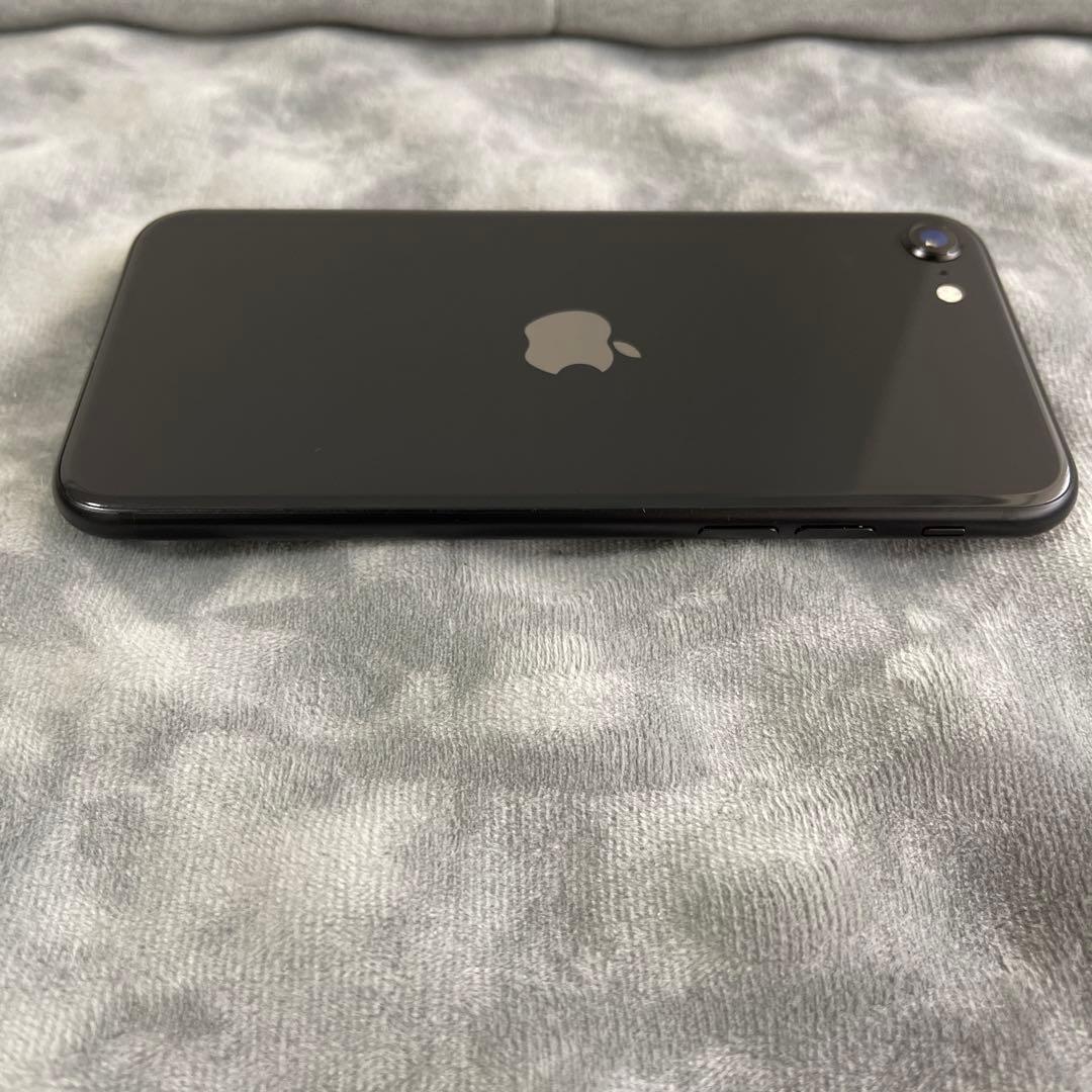 iPhoneSE (第2世代) ブラック バッテリー最大容量80% SIMフリー
