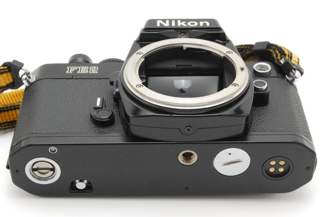 値下げ！〈美品＋〉Nikon FE2 35mmカメラ MD-12モータードライブ