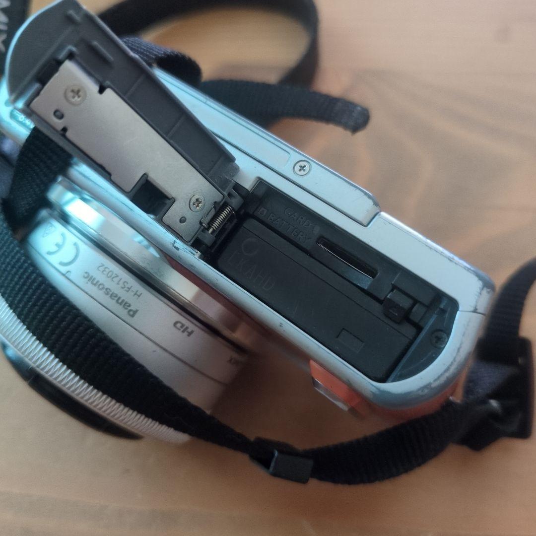 値下げ！Panasonic LUMIX DC-GF10 デジタルカメラ本体充電器