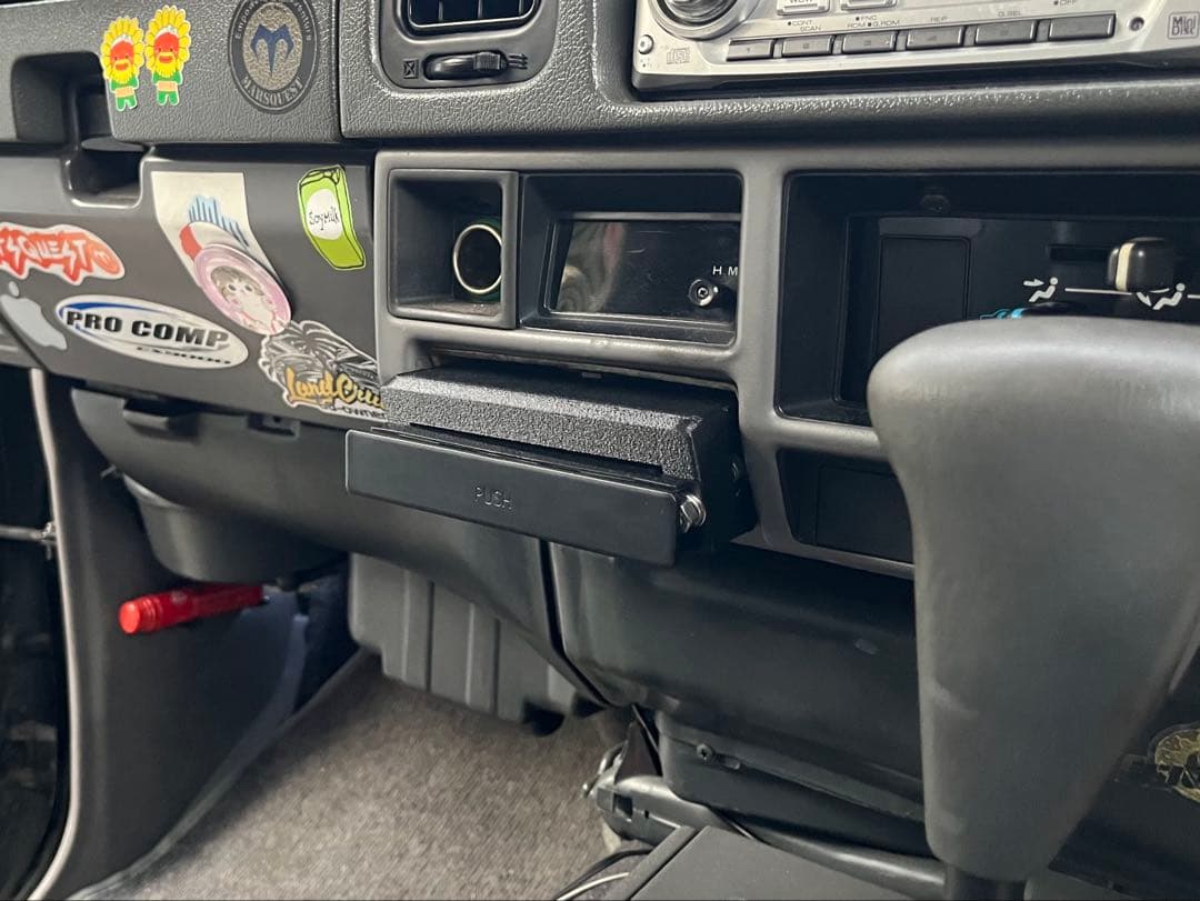 70 ランドクルーザー ランクル 78 プラド ドリンクホルダー 灰皿 格納式