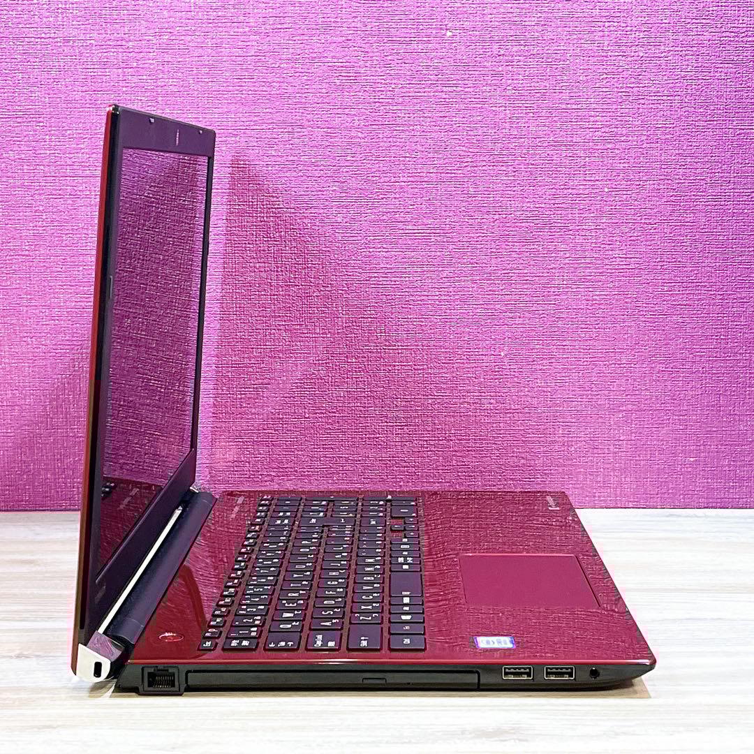 【美品】第8世代i3✨すぐ使える薄型ノートパソコン✨人気の赤✨フルHD✨カメラ付