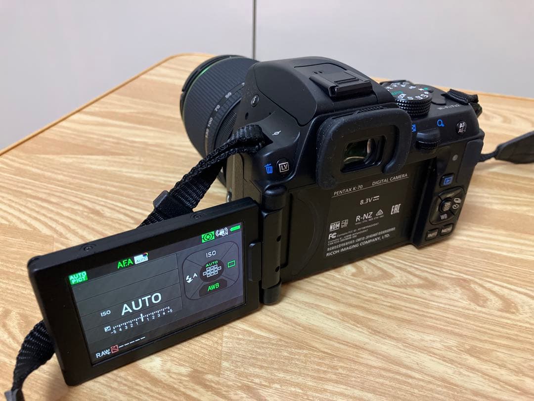 【美品】PENTAX K-70 本体とズームレンズセット《ショット数４６０枚》