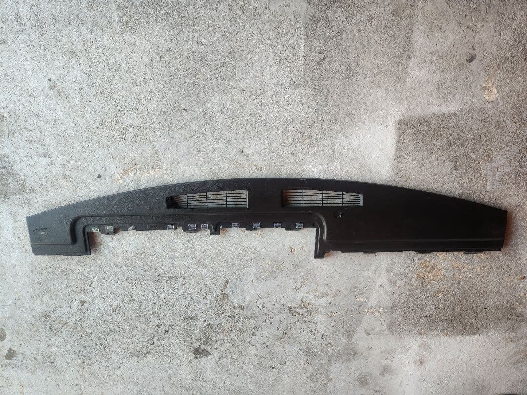 ハマーH2 ダッシュボードパネル 割れ無し！03'～07 品数極少！現物限り！